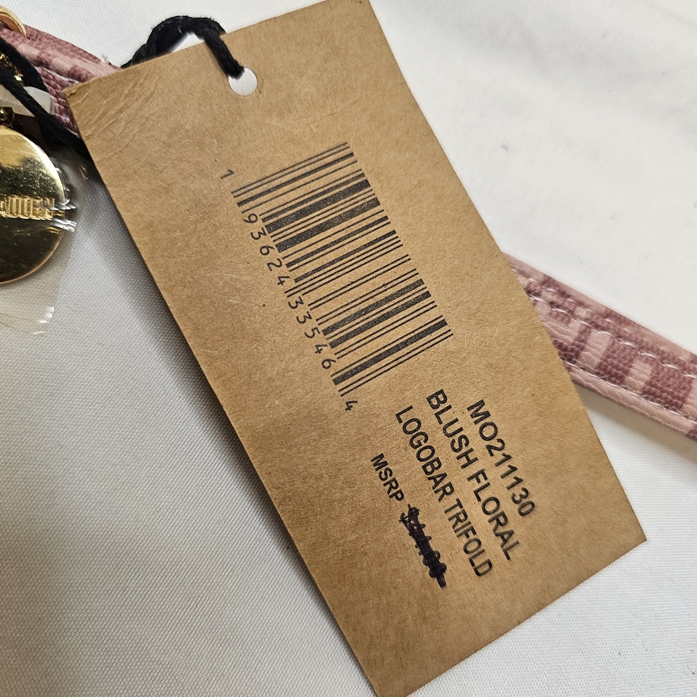 Steve Madden Pink Floral Wristlet - Picture 7 of 11